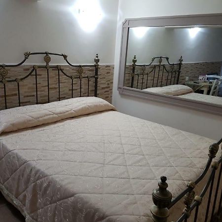 Stazione Marinuzzi Villa Палермо Екстериор снимка