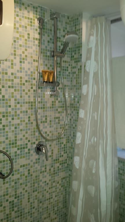 Stazione Marinuzzi Villa Палермо Екстериор снимка