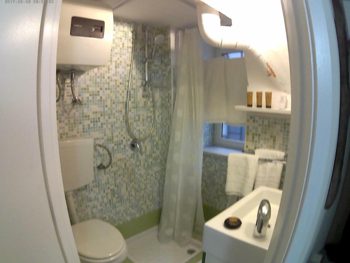 Stazione Marinuzzi Villa Палермо Екстериор снимка