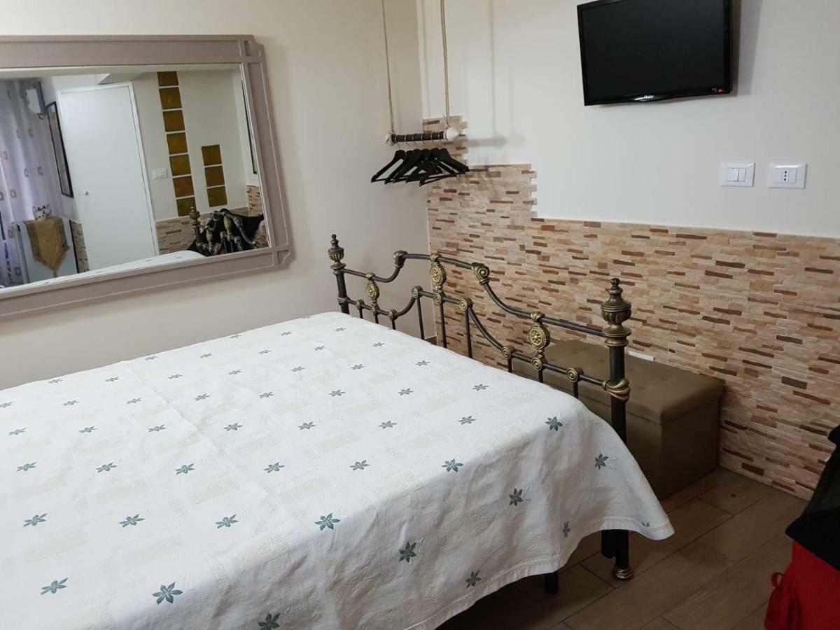 Stazione Marinuzzi Villa Палермо Екстериор снимка